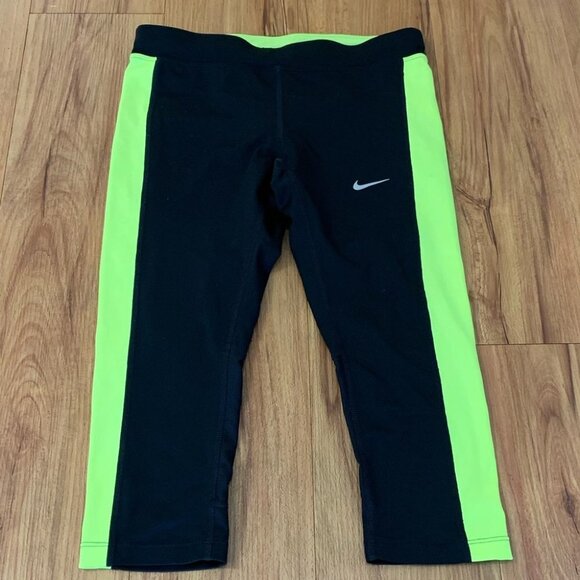 Nike Dri-Fit Essential Capris Black Volt - Picture 4 of 13